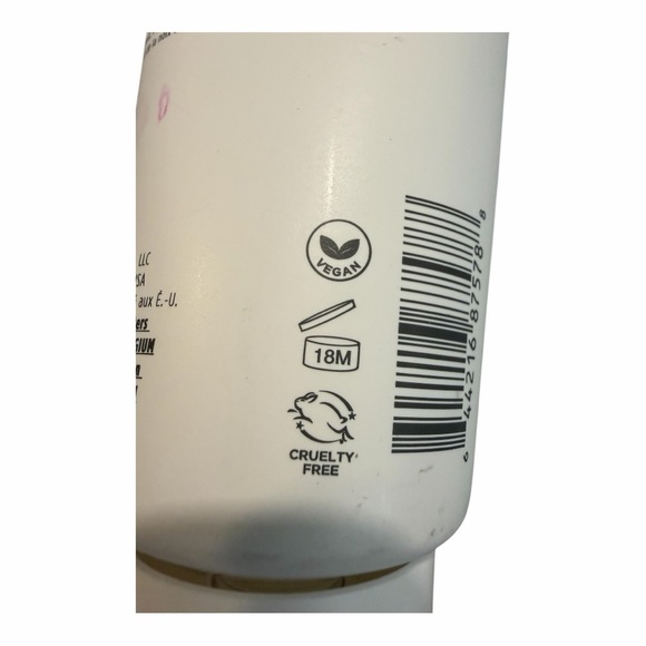 Briogeo Scalp Revival Charcoal + Tea Tree Cooling Hydration Scalp Mask - Vegan - Picture 3 of 5